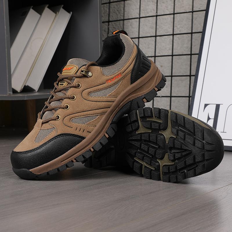 

New hiking shoes men s four-season low-top breathable non-slip outdoor recreational camping off-road adventure hiking shoes 40 чорний