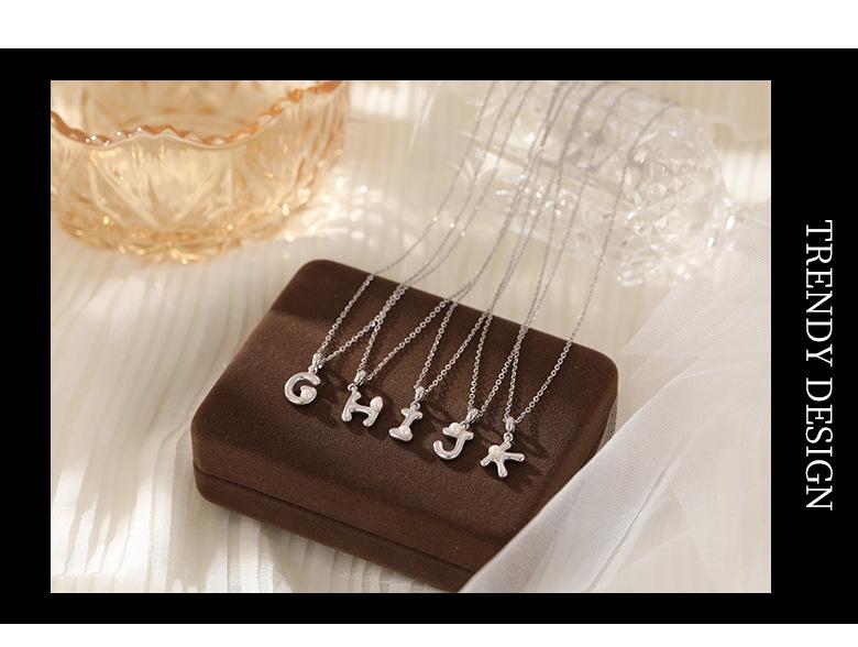 Banyan Tree S925 Silver Alphabet Pendant Necklace - Minimalist Clavicle Chain for Women, Fashionable and Versatile.