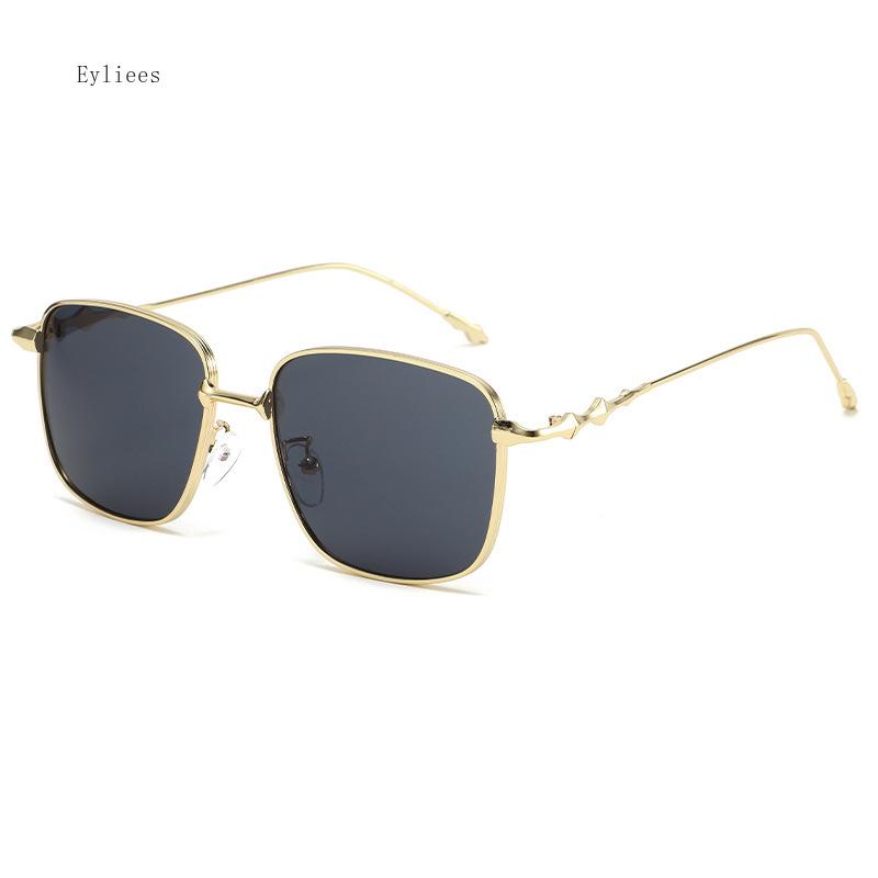 Metal Square Thin Frame Retro Sunglasses Women Men Fashion Sun Glasses Female Eyeglasses Shades gafas