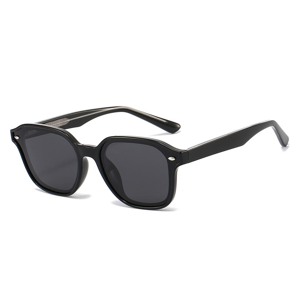 2025 Square Polarized Sun Glasses For Women Men TAC Rivets Metal Core Sun Shades UV400 For Vacation Travel