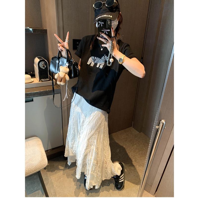 

Mochie Spring Cartoon Zebra Embroidered Loose Fit T-shirt One Size чорний