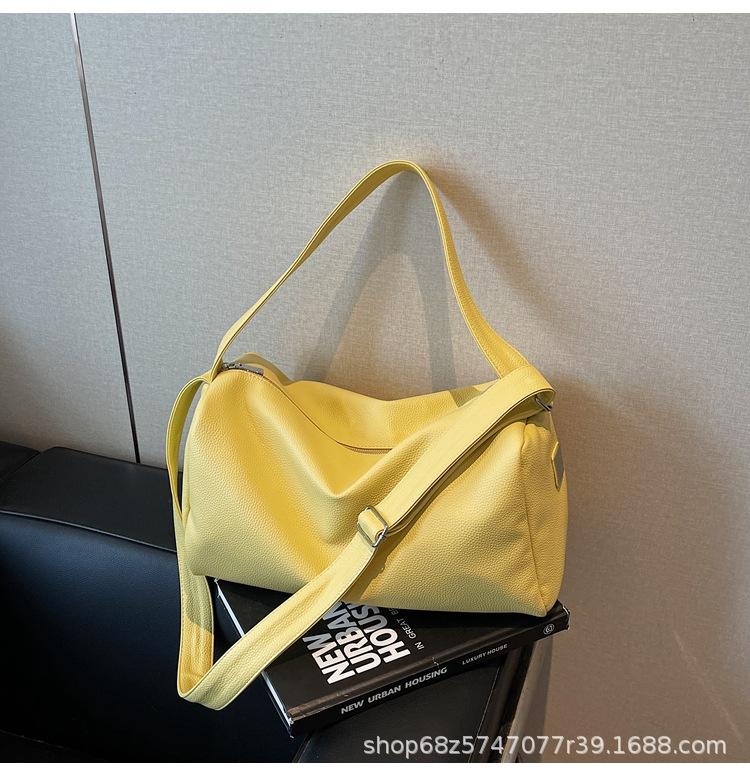 Large Capacity PU Soft Leather Bag Women's 2025 New Fashion Casual Messenger Bag High Sense Solid Color Commuter Armpit Bag