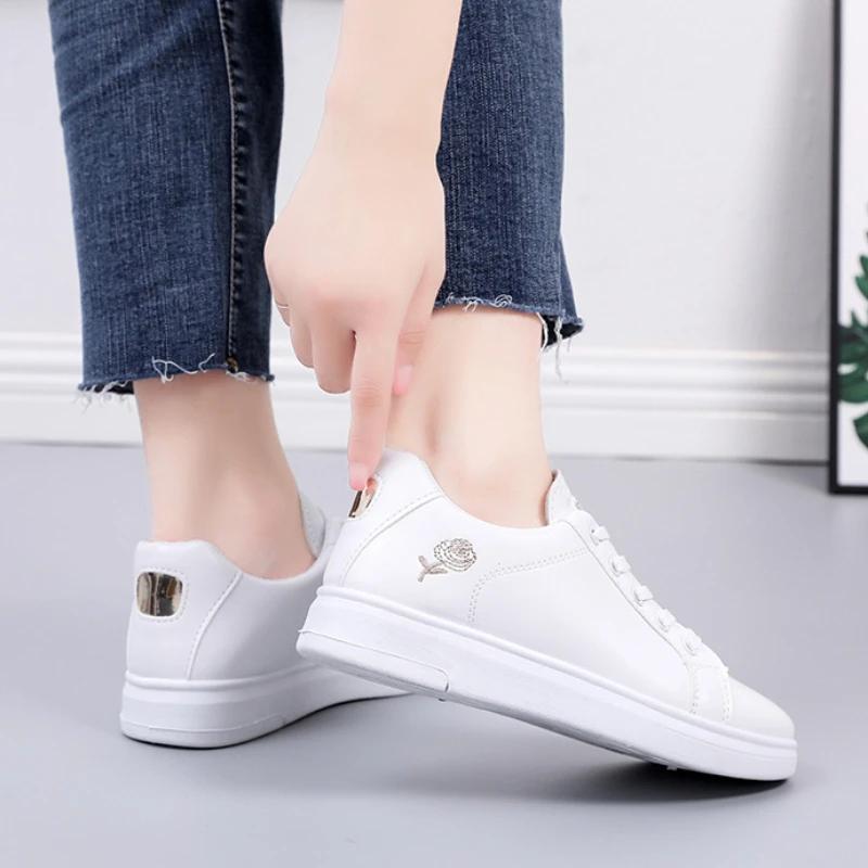 Fashion Shoes 2025 Women Running Spring Autumn Fashion Embroidered Flower White Breathable Lace-Up Casual Sneakers
