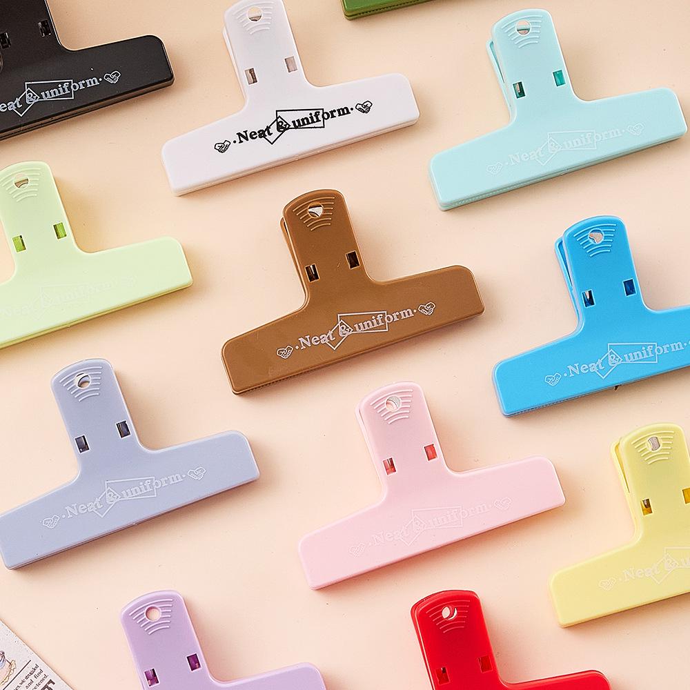 Multifunctional Magnetic Clip for Storage and Sealing