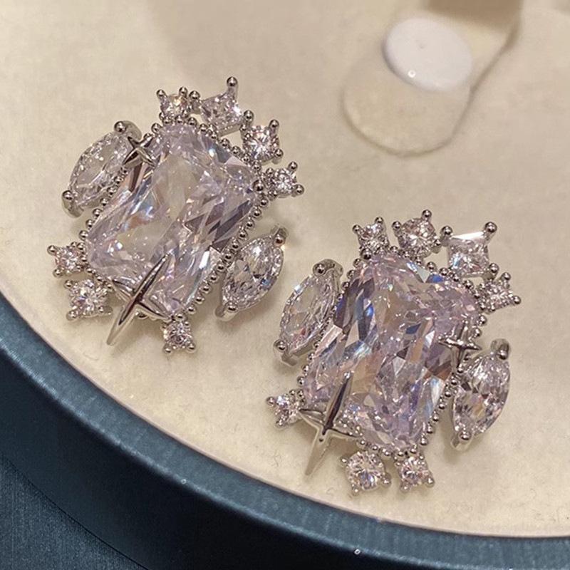 European And Korean Geometric Star Stud Earrings For Women, Personalized Design Zircon Earrings, Fashionable And Popular Niche Models