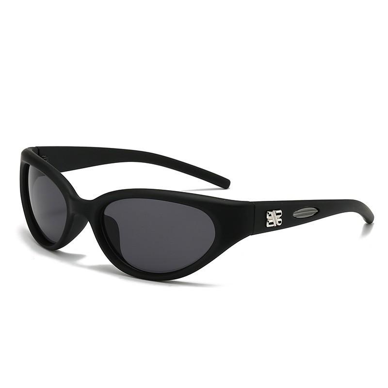 

Women s Street Style Sunglasses: Fashionable Sun Protection for Outdoor Sports and Clubbing