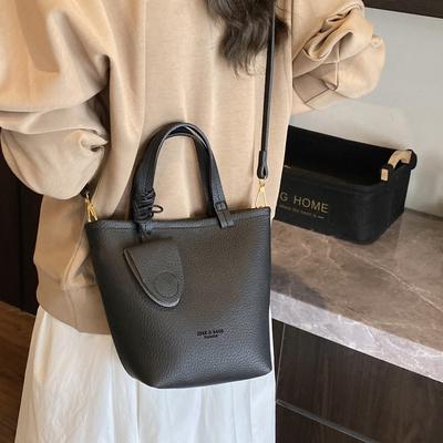 Fashion This Year's Popular Handbag Bag Women's Casual Soft Leather Lychee Pattern Shoulder Crossbody Bucket Bag 2025 New Trend