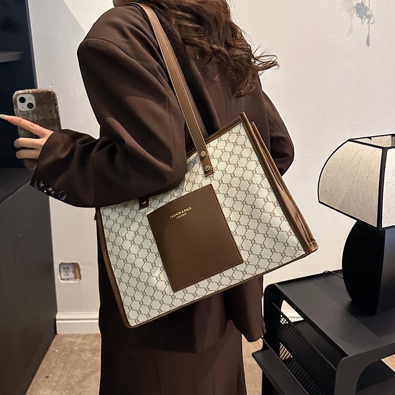 Portable Commuter Bag, Tote Bag, Large Capacity 2025 New Fashion Plaid Retro Classic Casual Simple Shoulder Bag