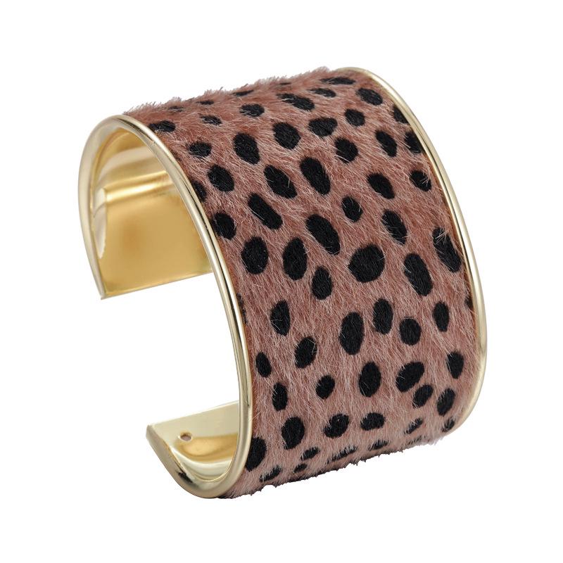 Elegante Braccialetto a Polsino Retro in Pelle Scamosciata con Stampa Leopardo e Zebra per Donna - Gioiello Statement Autunno/Inverno
