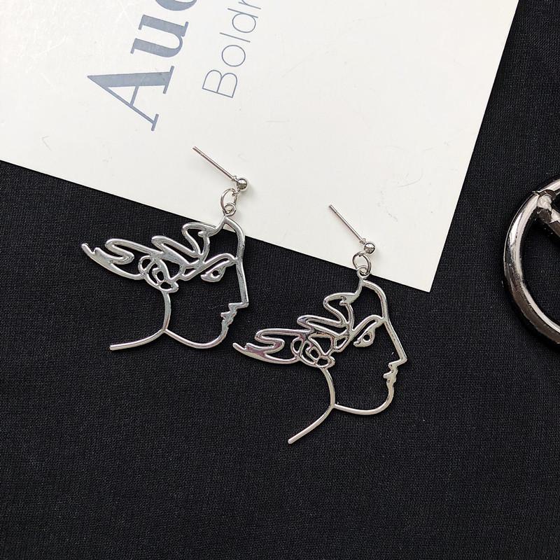 Exaggerated European & American Face Stud Earrings: Fashionable, Versatile, Cold Style Design