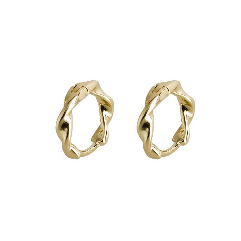 1Pair Geometric Irregular Twisted Mobius Hoop Earrings For Women Simple Earring