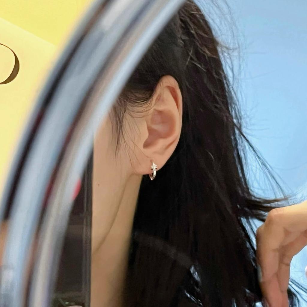 Simple Mini Micro-set Silver Earrings Female Daily Cold Wind Hundred Match Earrings Adjustable Vein Circle Elegant Simple Hoop Earrings