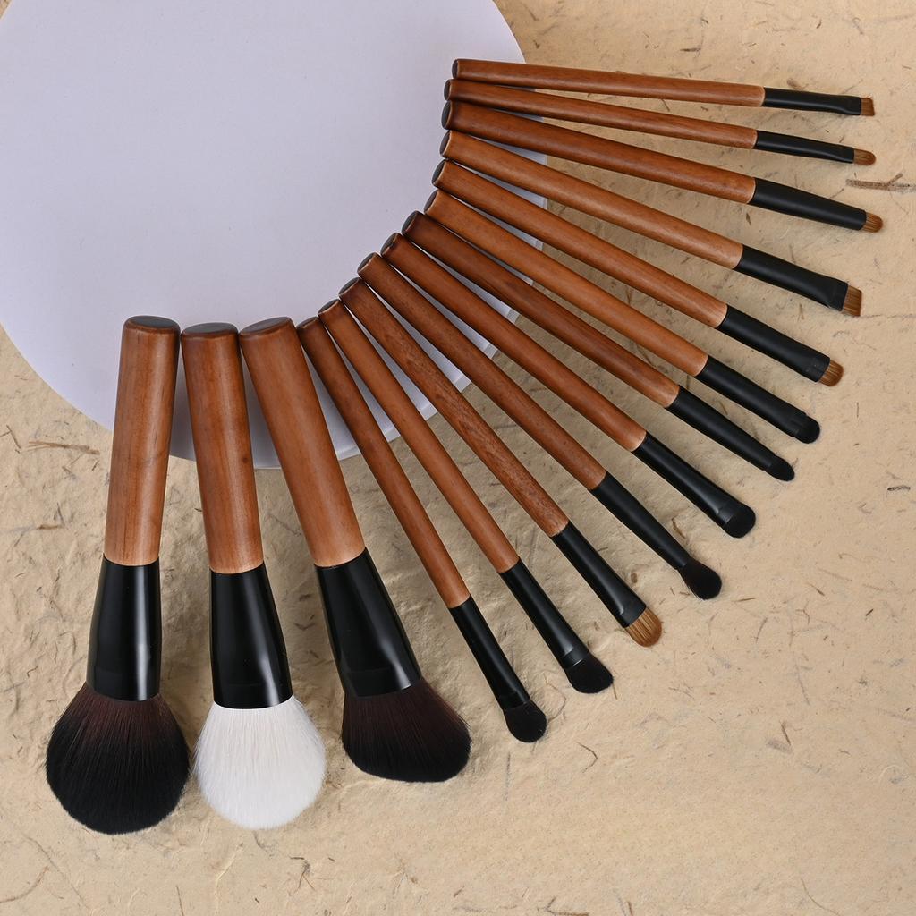 High-quality 15-piece Makeup Brush Set Soft Log Animal Hair Eye Shadow Brush Brush Makeup Set Brush Loose Powder Brush Foundation Concealer Brush