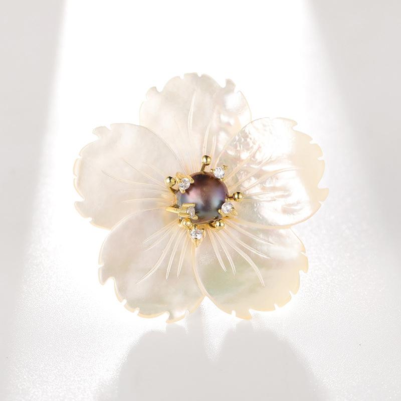 New Versatile Natural Shell Rose Brooch Mother Shell Flower Brooch Coat Suit Accessories