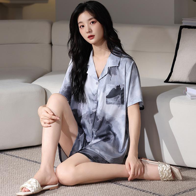 

Pajamas Women s Summer Ice Silk Short Sleeve Shorts Summer Thin New Year s New Simulation Silk High-end Loungewear m recommended 40-50kg