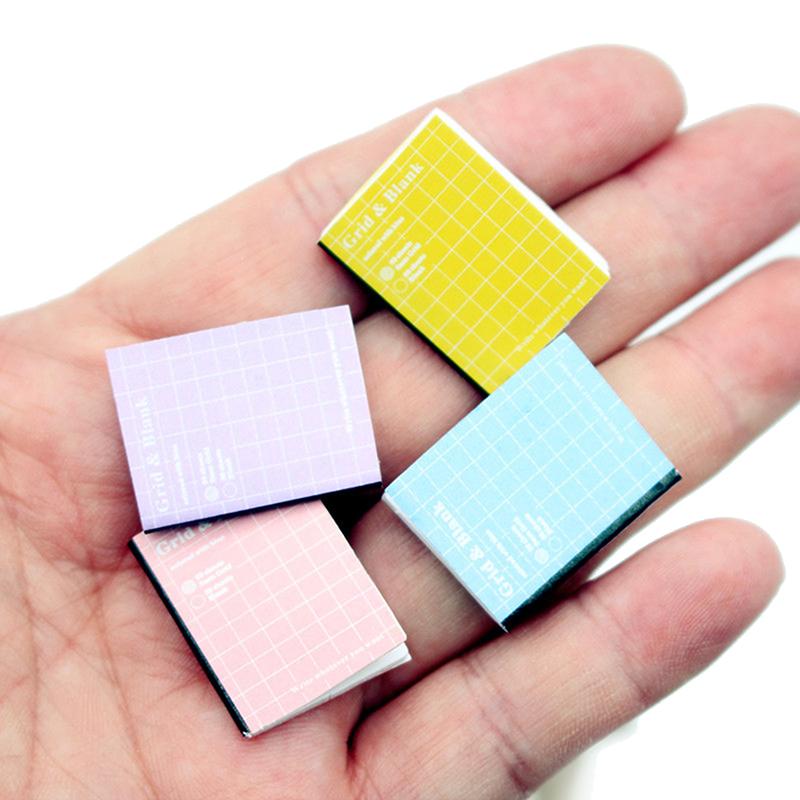 4Pcs/Set Mini Cartoon Exercise Book Model For Dollhouse Accessories Diy Study Room Decoration Miniature Items Doll House Gifts