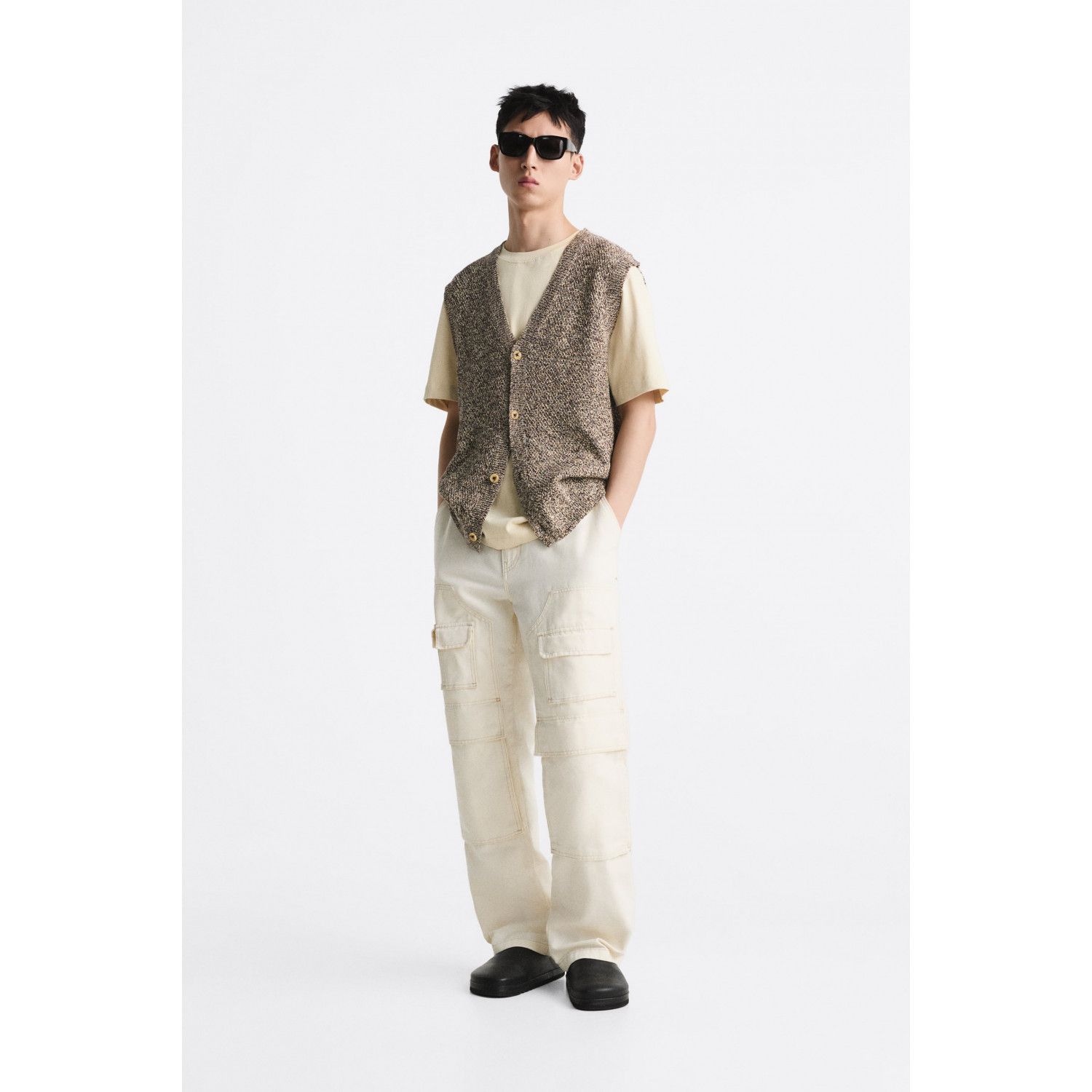 

TWISTED KNIT VEST