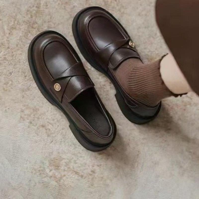 Retro Thick-soled Shallow-mouthed Loafers for Women A New Style of Women's Shoes That Can Be Worn On One Foot