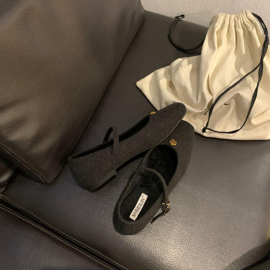 2025 Autumn French Retro Mary Jane Shoes Women's Versatile Low-heeled Single Shoes Light Mouth Small Square Head