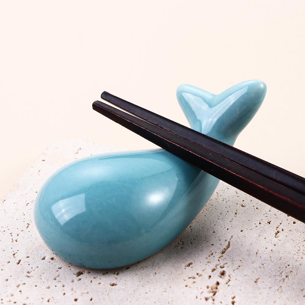 Hotel Kitchen Home Decoration Whale Shape Spoon Rack Tableware Chopsticks Holder Chopsticks Stand