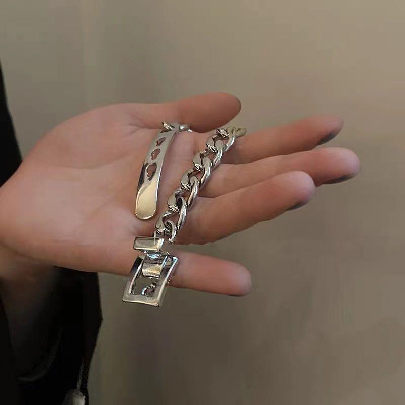 Silver thick chain belt buckle bracelet female ins cold wind design sense simple temperament niche Cuban chain jewelry
