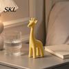 3D Printed Giraffe Figurine Desk Decor, Modern Cartoon Animal Statue, Minimalist Small Statue Bedside Table for Living Room Entryway, Home Gift