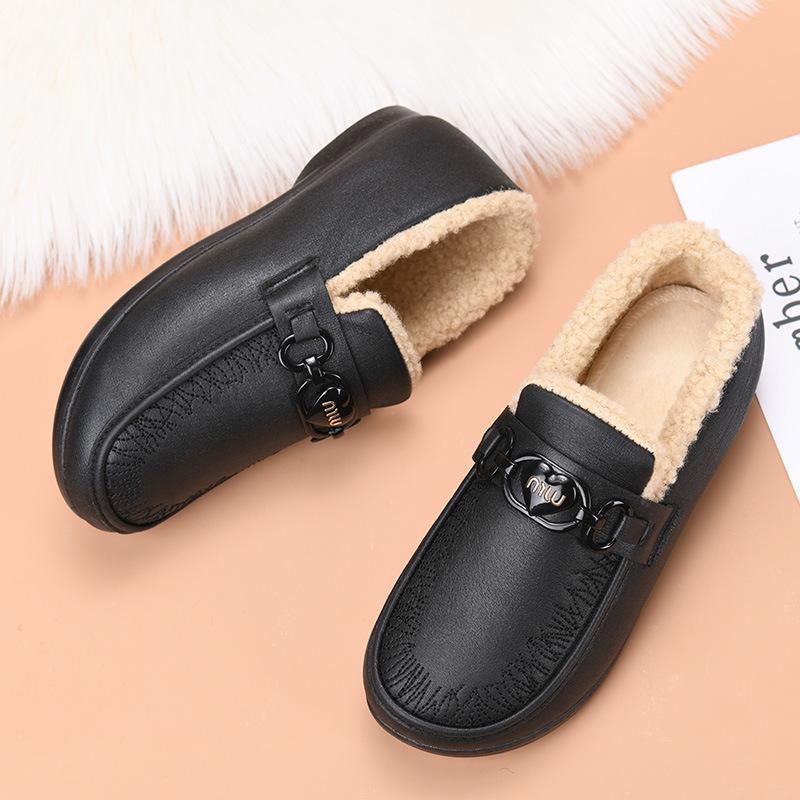 Processing and customization of new winter flat-bottomed cold-proof and waterproof women's cotton shoes, comfortable and casual velvet thickened warm