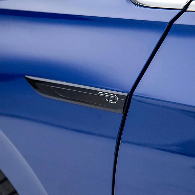 2 Pcs Car Styling Fender Side Badge New R Emblem Sticker For VW Golf 8 2019 2020 2021 2022 2023 MK8 Auto Accessories BA5