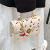 שרשראות מרובע של דובדבן מתוק תיקי Crossbody לאישה מעצב יוקרה חדש לגמרי נקבה שחור ירוק צהוב תיק יד