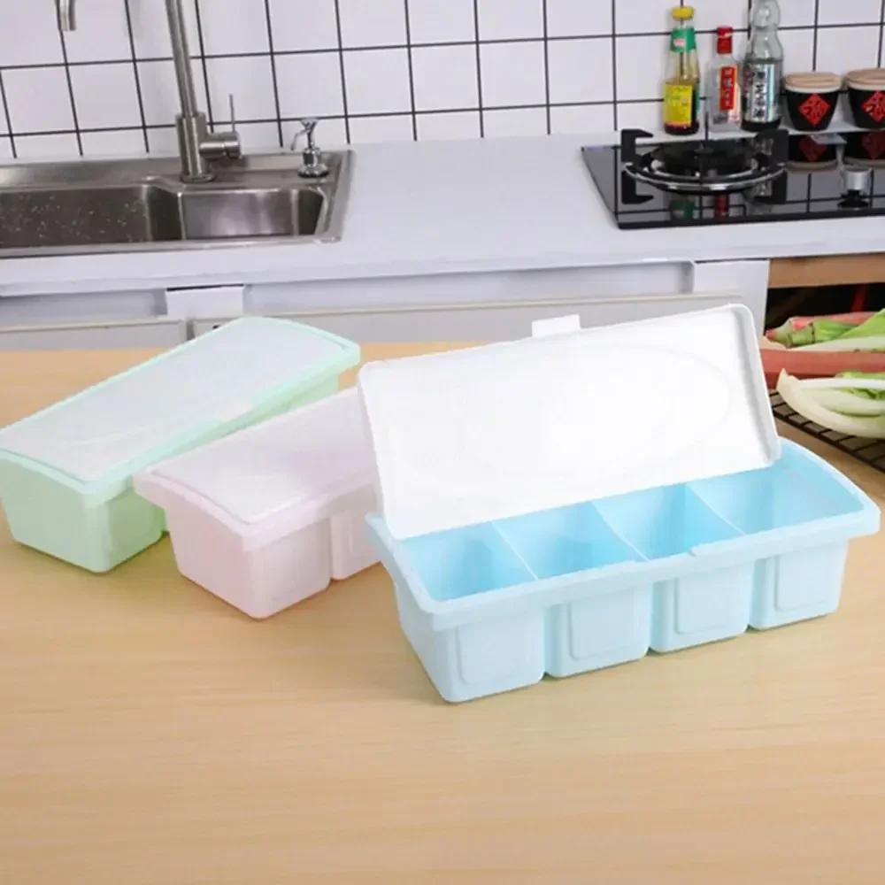 Multi-functional Plastic Seasoning Box Salt MSG Seasoning Box Kitchen Separator with Spoon with Lid Seasoning Jar Spice Jars Set