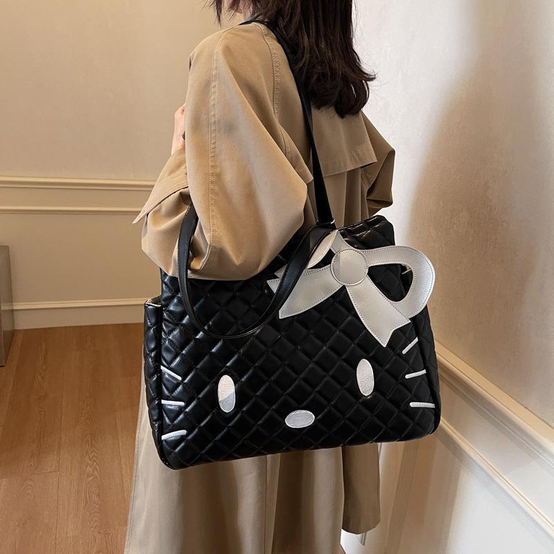 

Cute cartoon cat handbag women s bag 2025 new diamond tote bag large capacity backpack 43*18*32 чёрный