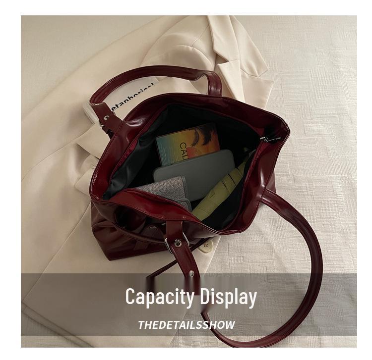 Korean-Style Underarm Tote Bag - Large Capacity, Versatile Design for Autumn/Winter 