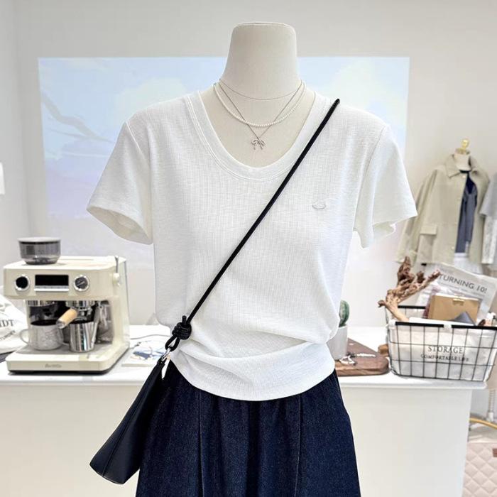 

Spring and summer new short simple and versatile solid color slim-fitting and thin large neckline short-sleeved bottoming shirt T-shirt women S белый