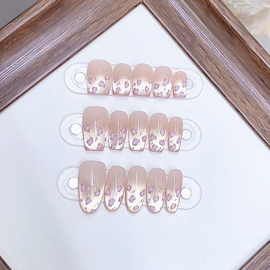 Hand-woven Armor Spring and Summer New Cat Eye Cute Leopard Print High-end Cat Eye Pure Temperament Manicure Sticker
