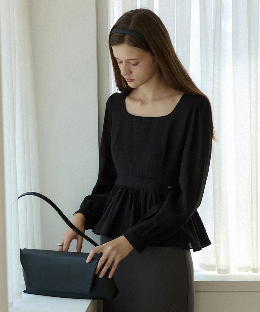 ADAUL Square Neck Line Ad Charm Blouse - Black
