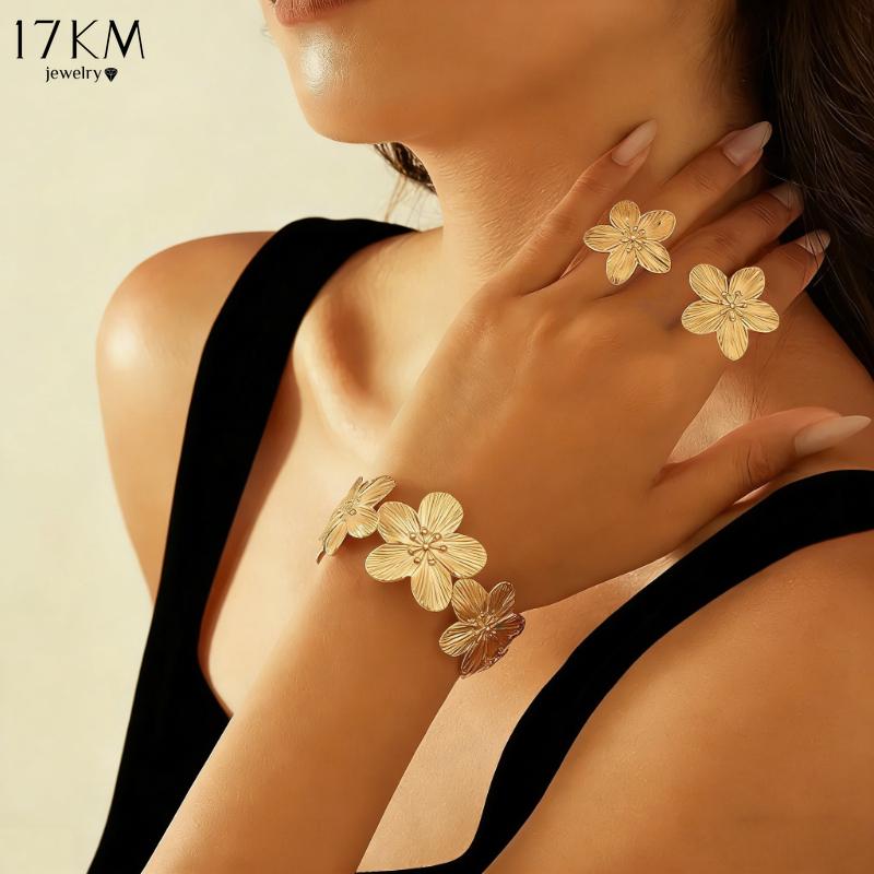 17KM 3Pcs/Set Fashion Metal Large Flower Splicing Bracelet for Women Trend Open Flowers Bangle Rings Sets Party Holiday Jewelry Gifts