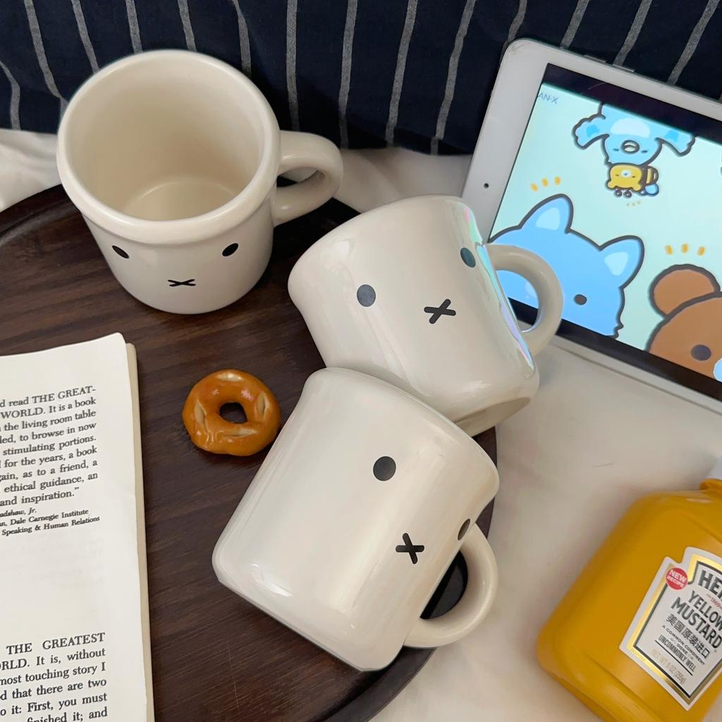 Niedlicher kleiner weißer Hase Keramiktasse Ins Style Kaffeetasse Wasserbecher Hoher Erscheinungsgrad Cartoon Zuhause Frühstück Milchbecher