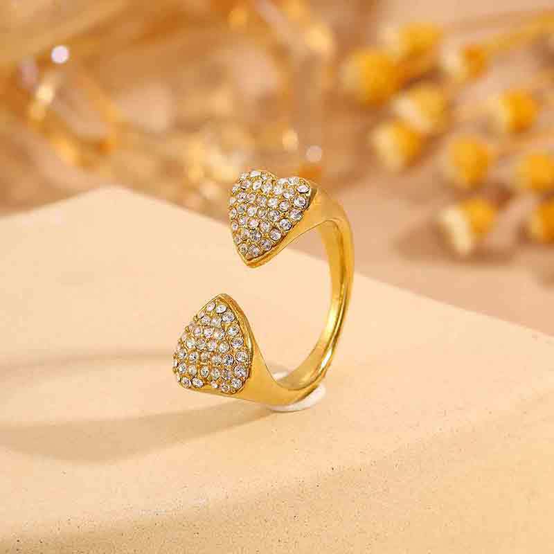 Fashionable Luxury Open Ring - Women's Heart-shaped Ring Set with Zirconia - Unique and High-end Style Finger Ring with Open Design