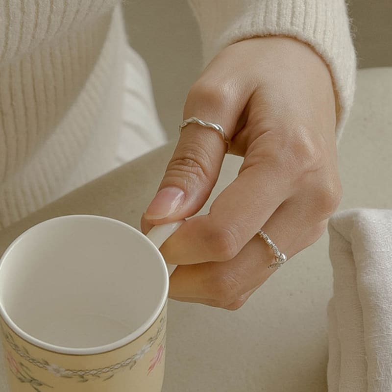 Retro Finger Thorn_SR21