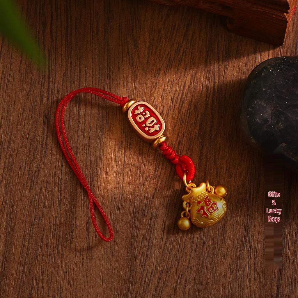 Handmade Red String Blessings Keychain Pendant for Men & Women - Retro Woven Rope Circle Ornament