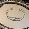 Fashionable Unique Stainless Steel Bracelet.simple Elegant  Bracelet Design with Elegant and Luxurious Opening Accessory.