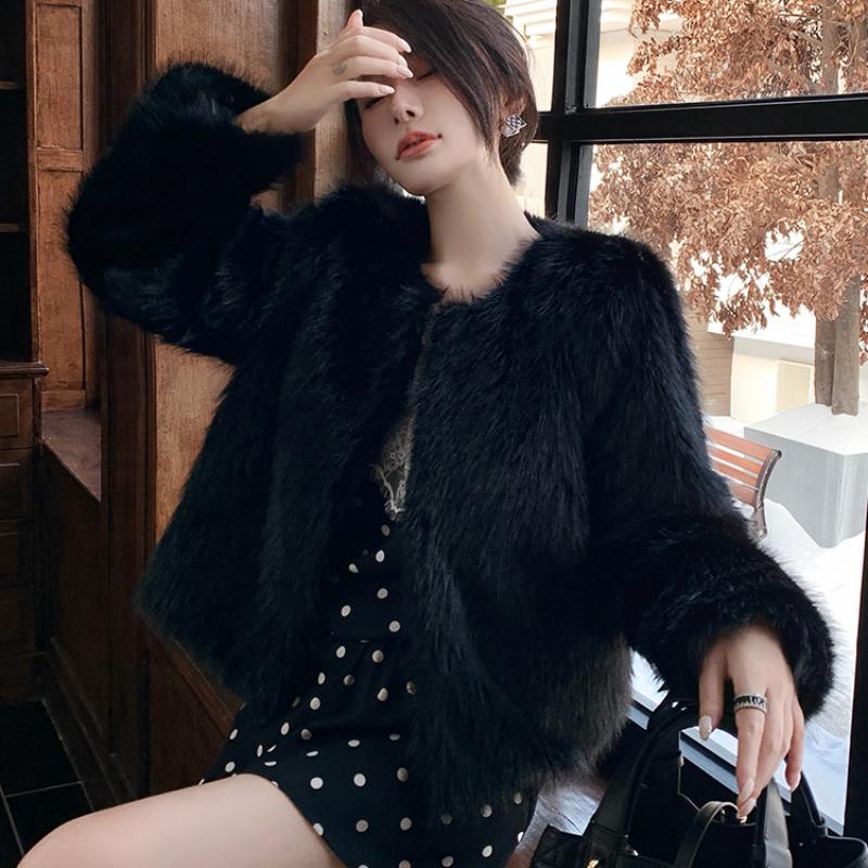 Autumn and Winter Long Sleeve Warm Fox Fur Coats Women Vintage Round Neck Elegant Plush Loose Jackets Women Solid Casual Ladies Outerwear Jacket 25519