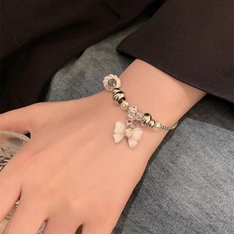 Sweet And Cool Spice Girl Style Pink Bow Beaded Necklace Women S Light Luxury Fashion Versatile Niche Design Sense Collarbone Chain