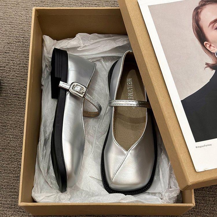 French Small Leather Shoes Women's 2025 New Autumn with Skirt Mary Jane Women's Shoes Evening Flat-bottomed Love Shallow Mouth Single Shoes