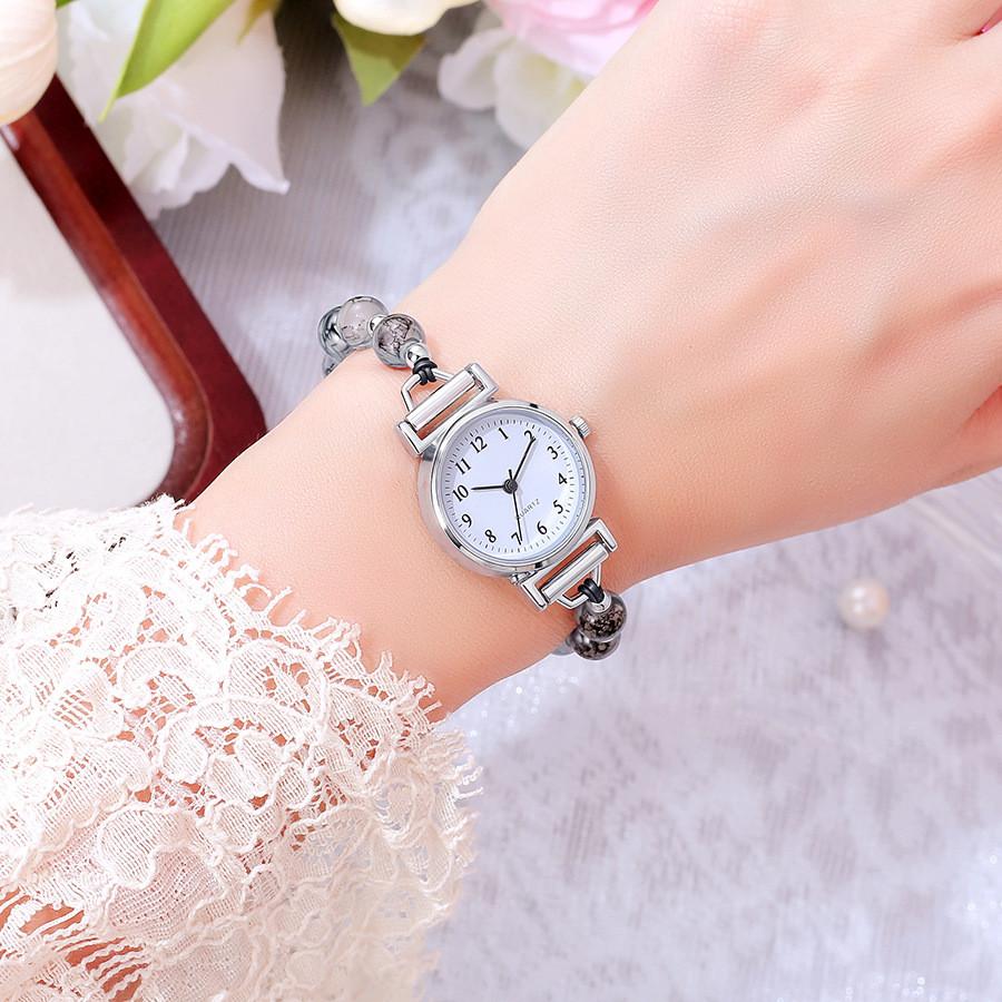 Kleine duftende gewebte Uhr für Damen Armband Digitalanzeige Lässig Elegant Teerosen Perlenuhr