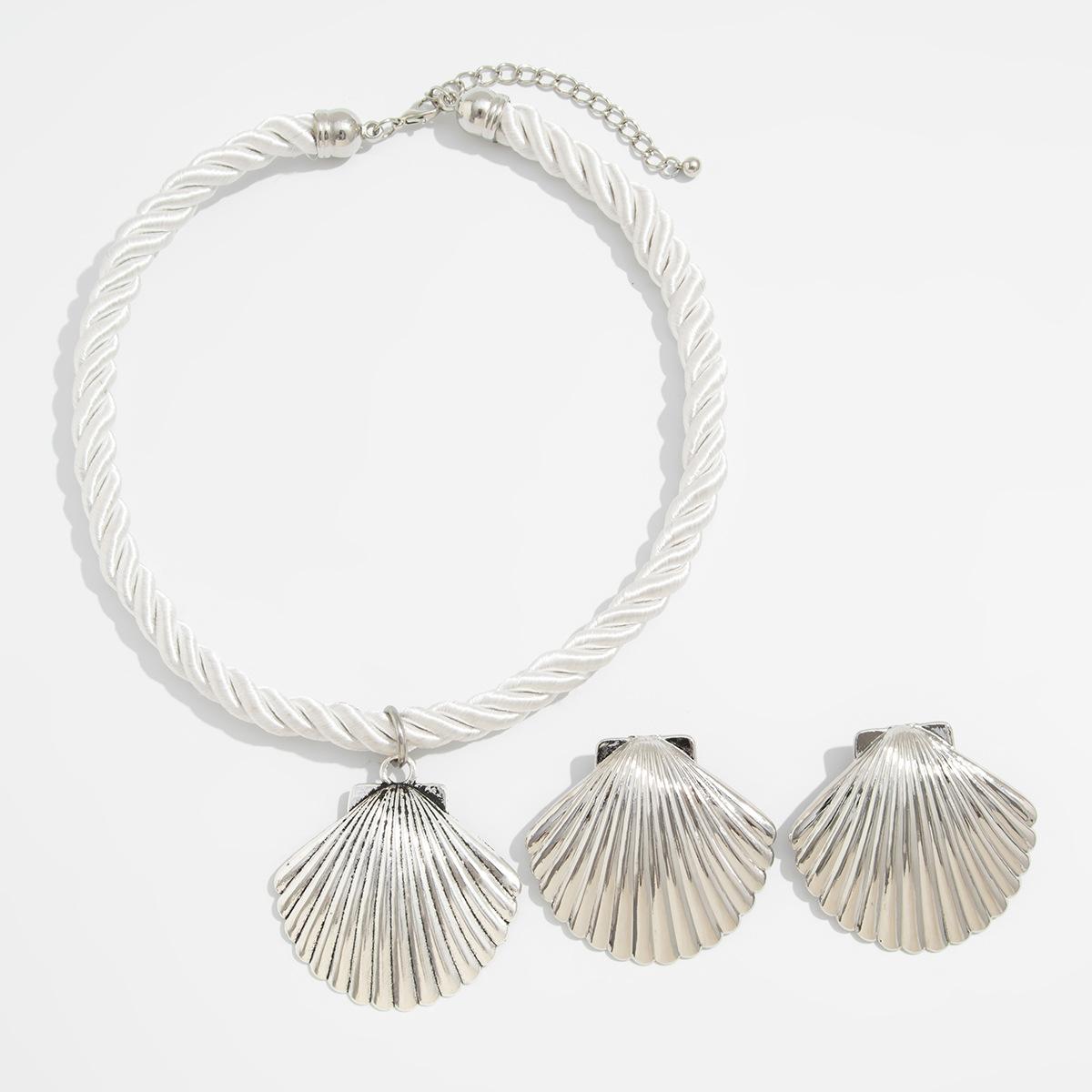 

Rope textured shell pendant necklace personalized niche collarbone chain niche simple temperament jewelry women