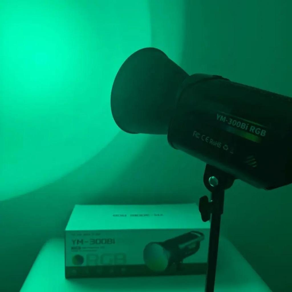 YM300BI 150W RGB Sun Lamp: Live Broadcast & Photography Soft Light
