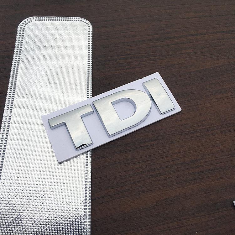 Volkswagen TDI 3D Metalowa Naklejka z Emblematem na Bagażnik - Modyfikacja i Dekoracja Karoserii Samochodu.