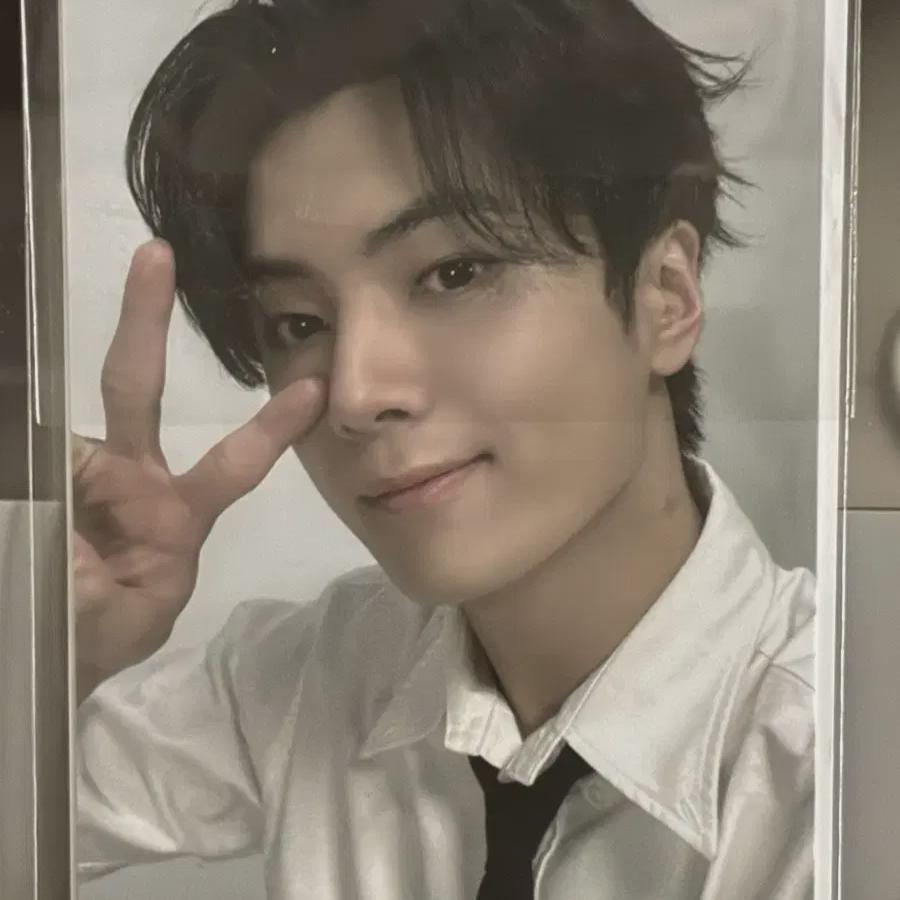 

Nhyfen Vr Vr Концерт 2-я Фотокарточка J