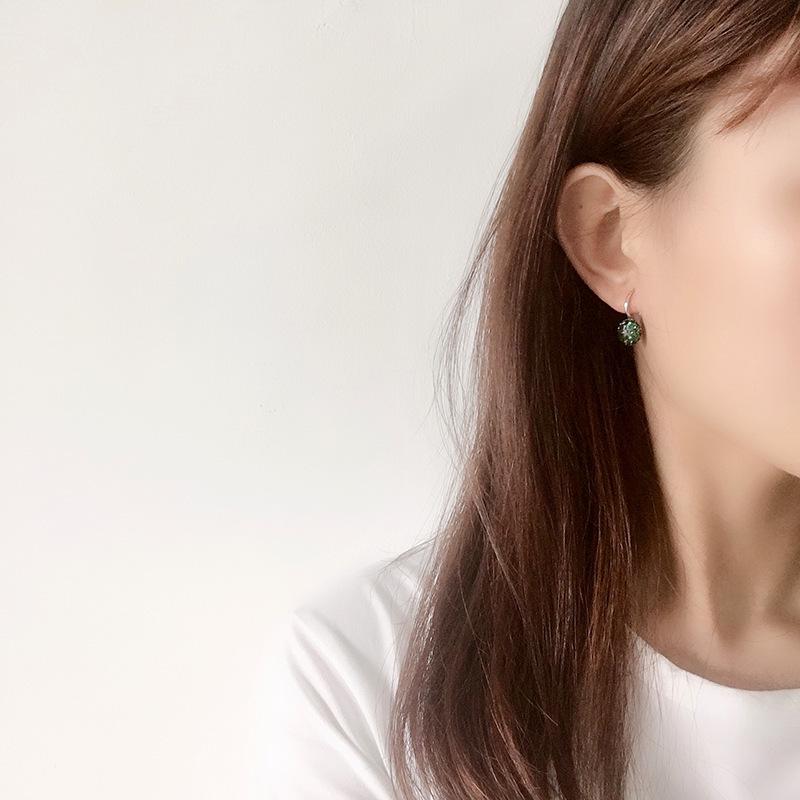 Colored Diamond Geometric Round Earrings: Small, Exquisite, European-American Style with Inlaid Diamonds